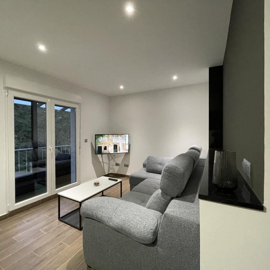 Toffe Apartment Outes